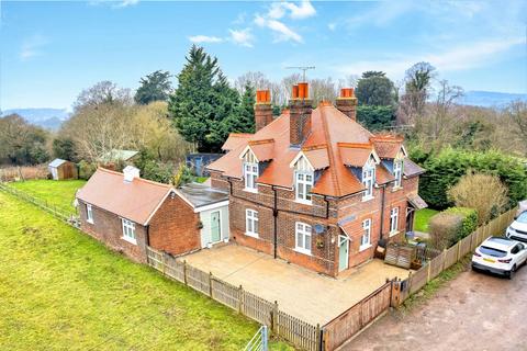 4 bedroom semi-detached house for sale, Upshirebury Green, Upshire.