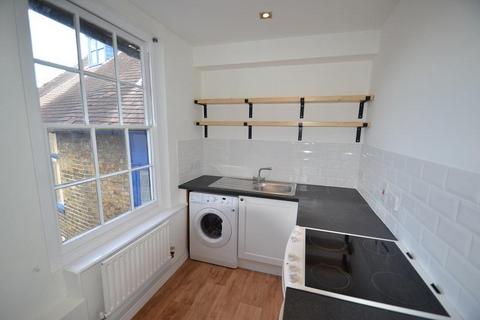 2 bedroom flat for sale, Priory Street, Ware