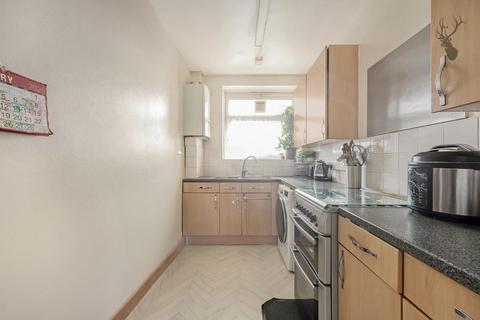 2 bedroom flat for sale, Newmill House, Bow