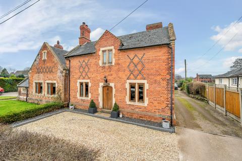 3 bedroom semi-detached house for sale, Madley, Hereford HR2