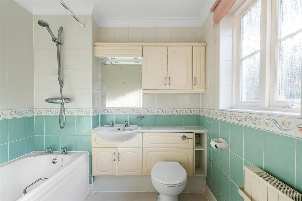 Ensuite