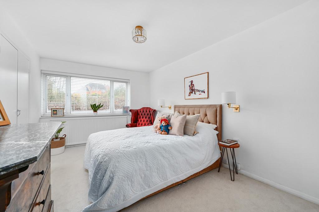 66 Woodland Court bn3 (24)