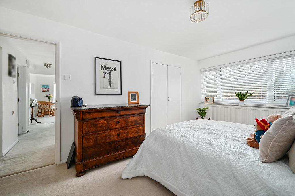 66 Woodland Court bn3 (21)