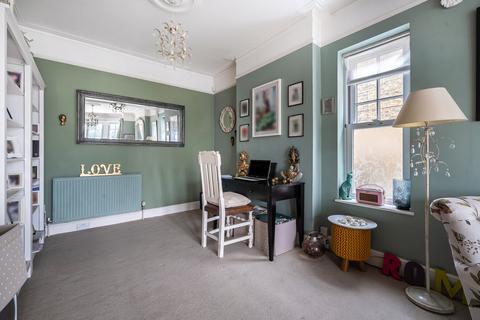 52 Manor Lane, Sutton, SM1 4BN