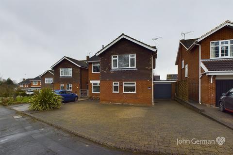 4 bedroom detached house for sale, Swan Road, Draycott-in-the-clay