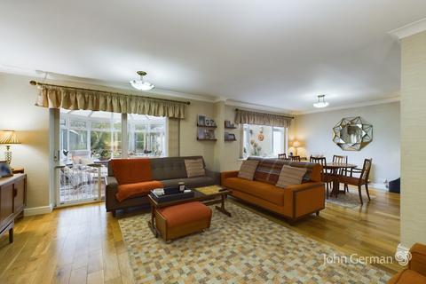 undefined, Swan Road, Draycott-in-the-clay