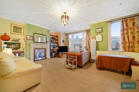 2 bedroom apartment for sale, Lushington Road, London NW10