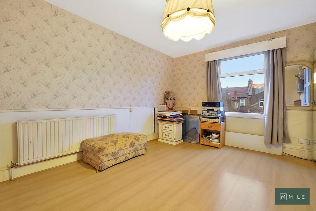 Flat B, 20 Lushington Road - o ZK42bs3 Sf59v8yiq7 Fc