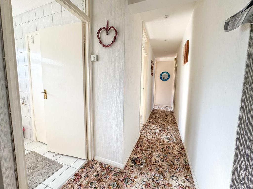 Hall2