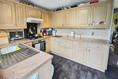 9 Brentor Close, Exeter, EX4 2ES
