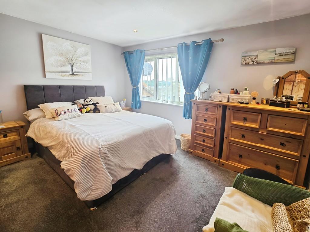 622d16e1-Bedroom 201d