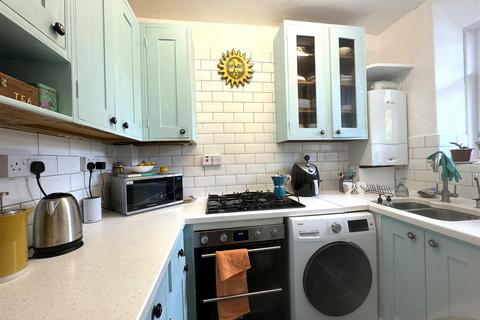 2 bedroom flat for sale, Rye Hill Estate, Peckham Rye