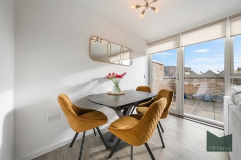 2 bedroom apartment to rent, Welham Road, Southgate