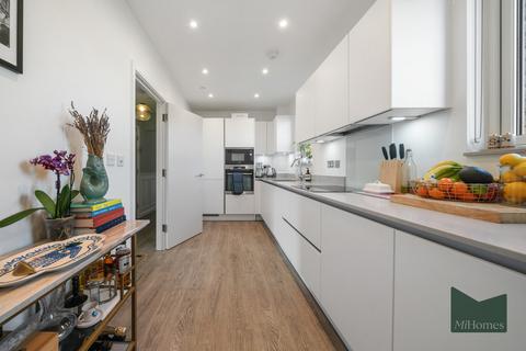 2 bedroom apartment to rent, Welham Road, Southgate