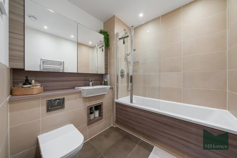 2 bedroom apartment to rent, Welham Road, Southgate