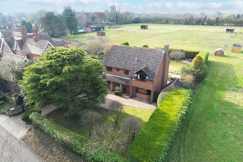 4 bedroom detached house for sale, Hadleigh Road, Raydon