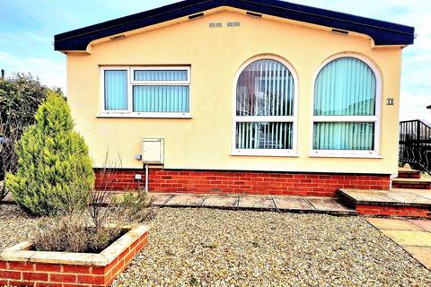 2 bedroom park home for sale, Gloucester Road, Tewkesbury