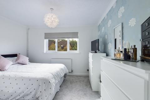 3 Bignor Close, Horsham, RH12 5JQ