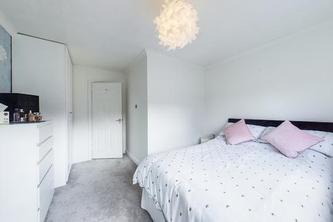 3 Bignor Close, Horsham, RH12 5JQ