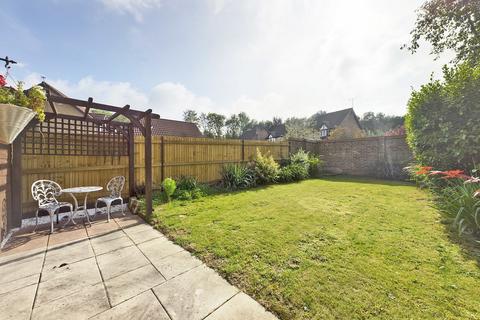 3 Bignor Close, Horsham, RH12 5JQ