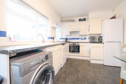19 Broom Avenue, Orpington, BR5 3BS