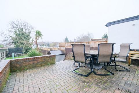 19 Broom Avenue, Orpington, BR5 3BS