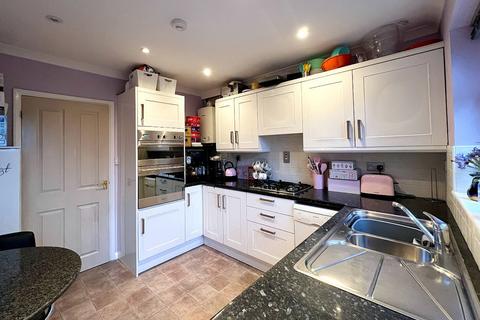 3 bedroom detached house for sale, Newlands Road, Woodford Green