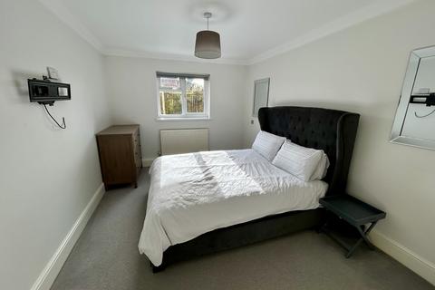 1 bedroom ground floor flat for sale, Newhall Court, Waltham Abbey