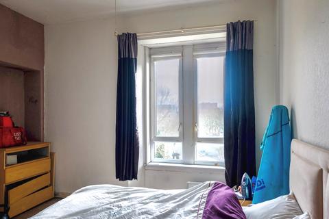 1 bedroom flat for sale, Mannering Court, Glasgow G41