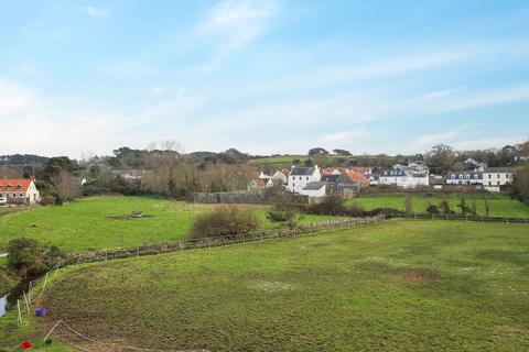 6 bedroom property for sale, Rue des Crabbes, St Saviour's, Guernsey, GY7