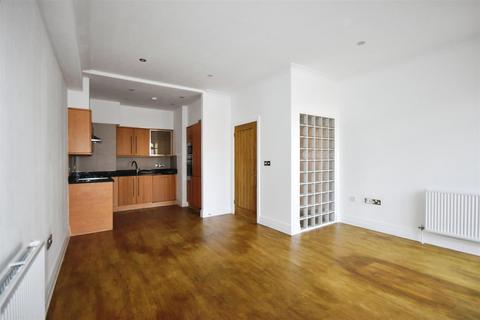 1 bedroom apartment to rent, Ferry Quays Brentford