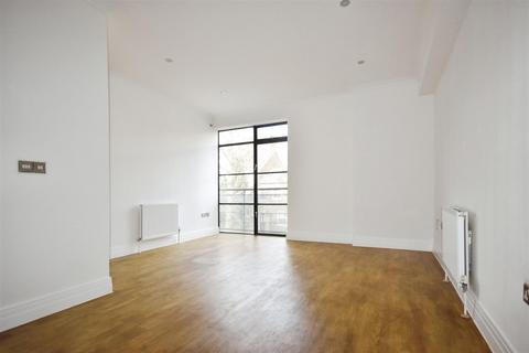 1 bedroom apartment to rent, Ferry Quays Brentford