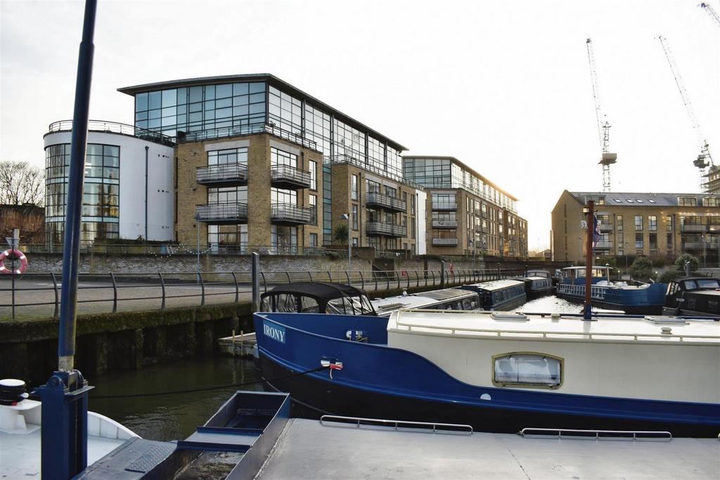 Marina 1