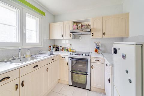 1 bedroom apartment for sale, Heddington Grove, Islington, London, N7