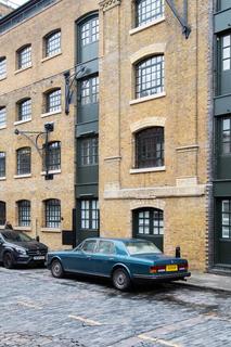 2 bedroom flat to rent, Wapping Wall, London, E1W