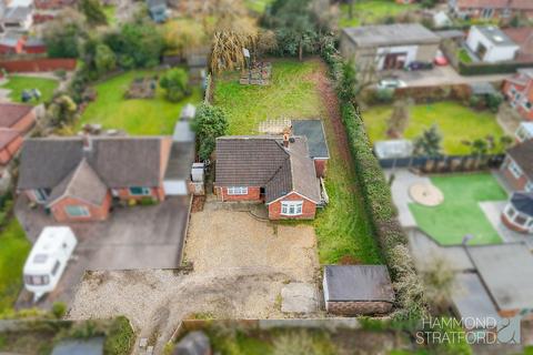 2 bedroom detached bungalow for sale, Mill Road, Hethersett