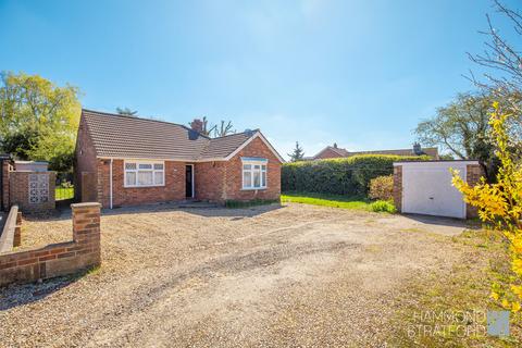 2 bedroom detached bungalow for sale, Mill Road, Hethersett