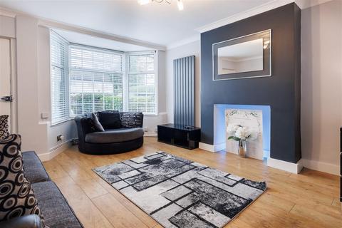 43 Upland Road, Thornwood, Epping, CM16 6NJ