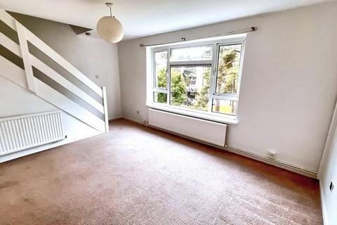 undefined, Kildare Close, Hampshire GU35