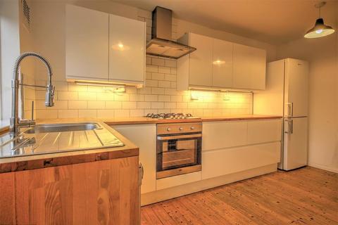 undefined, Rushes Road, Petersfield GU32