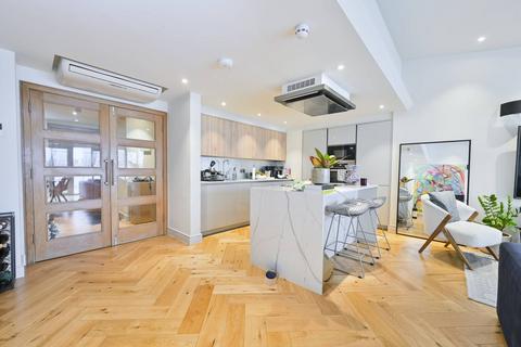 2 bedroom flat to rent, Mansfield Mews, Marylebone, London, W1G