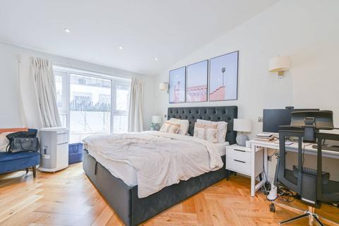 2 bedroom flat to rent, Mansfield Mews, Marylebone, London, W1G