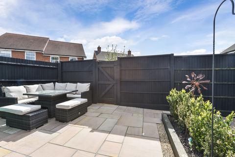 3 bedroom end of terrace house for sale, Plough Lane, Hampshire GU31