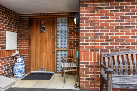 undefined, Farnham Road, Liss GU33