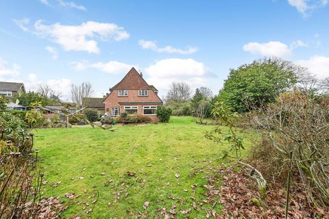 4 bedroom detached house for sale, Buckmore Avenue, Hampshire GU32