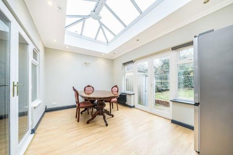 5 bedroom house to rent, Rosedene Avenue, London SW16