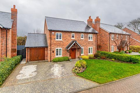 5 bedroom detached house for sale, Pleasant Drive, Davyhulme, Manchester, M41