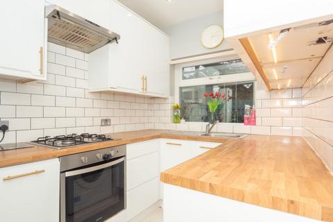 23 Armley Grange View, Armley, Leeds, LS12 3QP