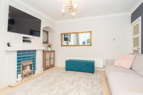 23 Armley Grange View, Armley, Leeds, LS12 3QP