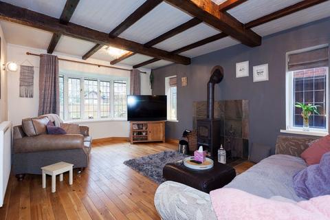 5 bedroom detached house for sale, Russell Close, Mossley, Congleton